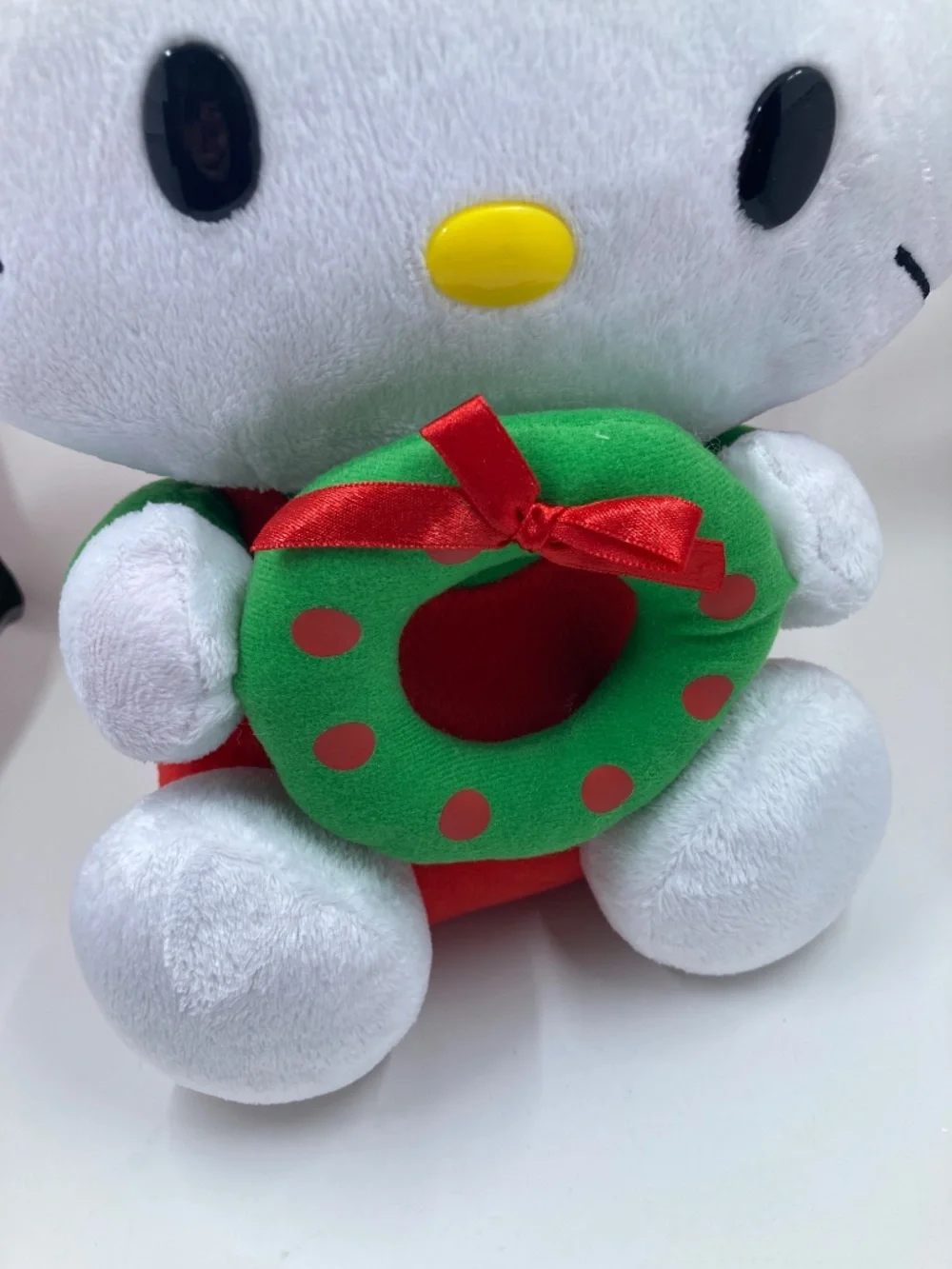 Hello Kitty Santa Hat with Wreath Plush 14